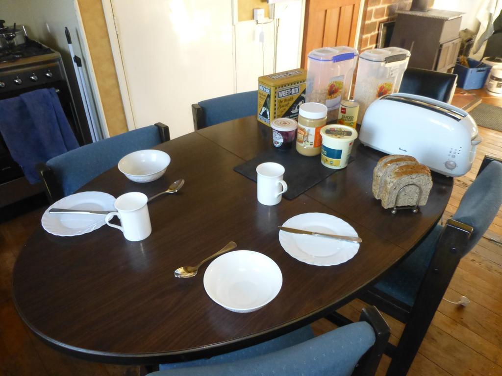 Inglenook Homestay Gore Exteriör bild